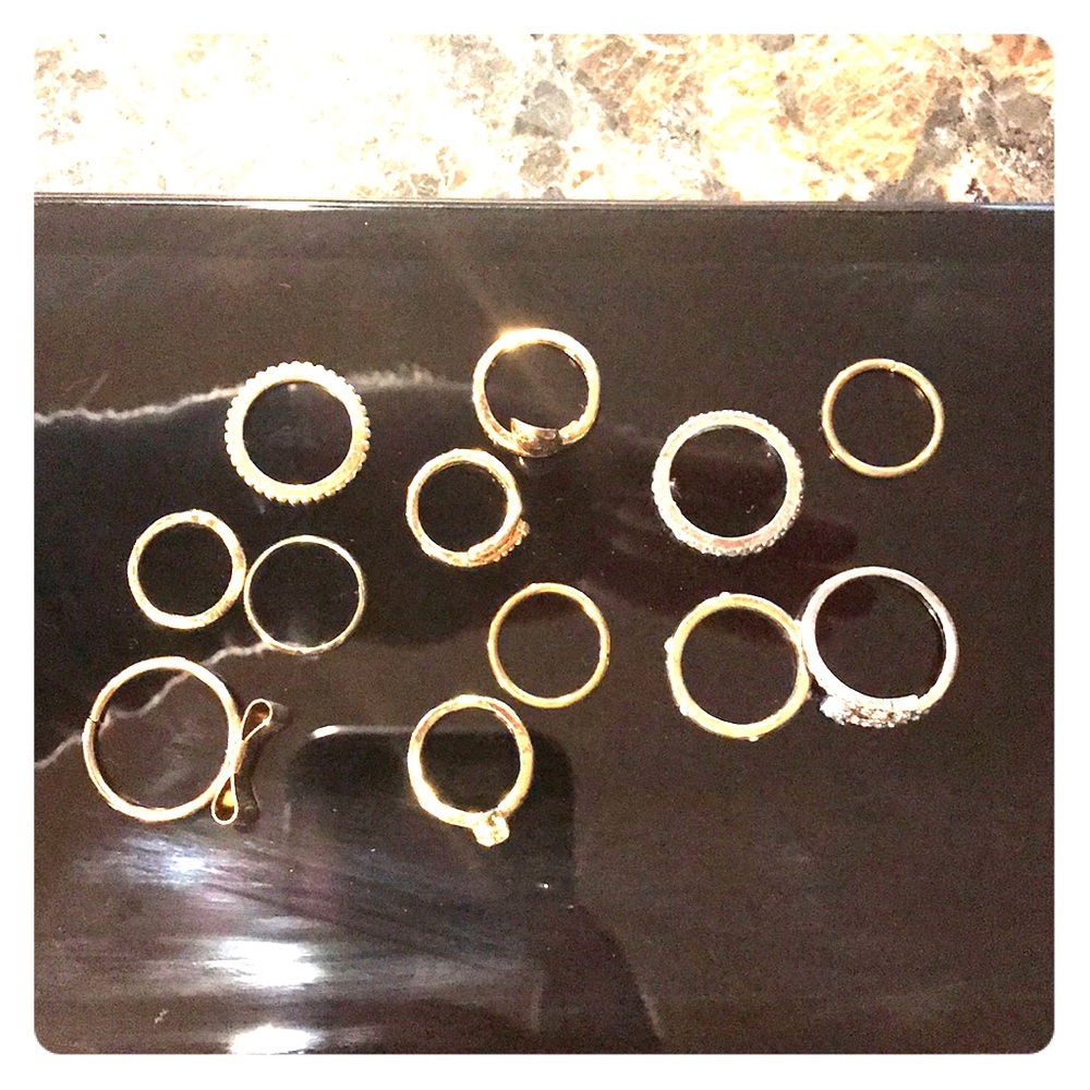 NWOT Ring bundle - Picture 2 of 4